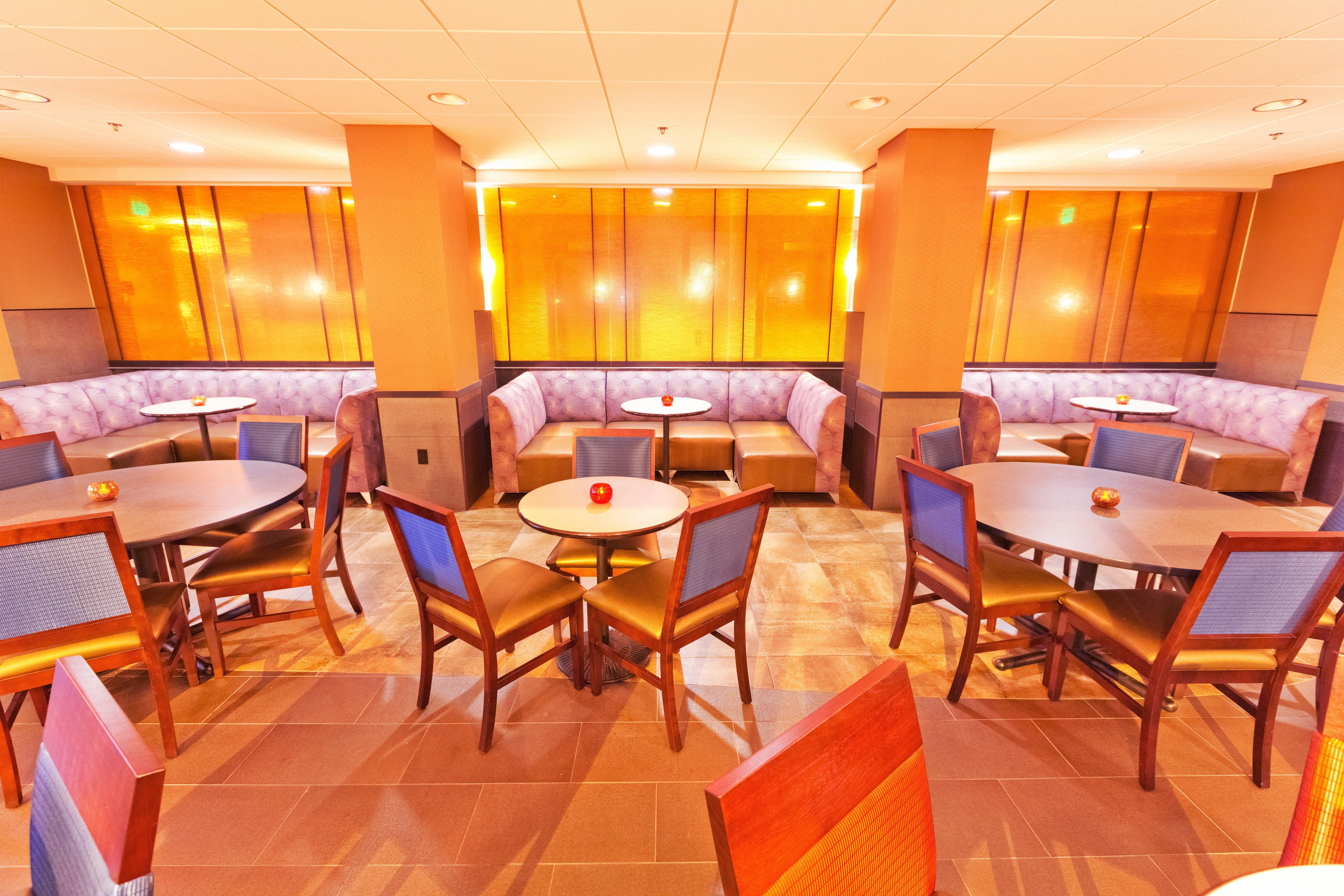 Holiday Inn Des Moines-Downtown-Mercy Campus By Ihg Exterior foto