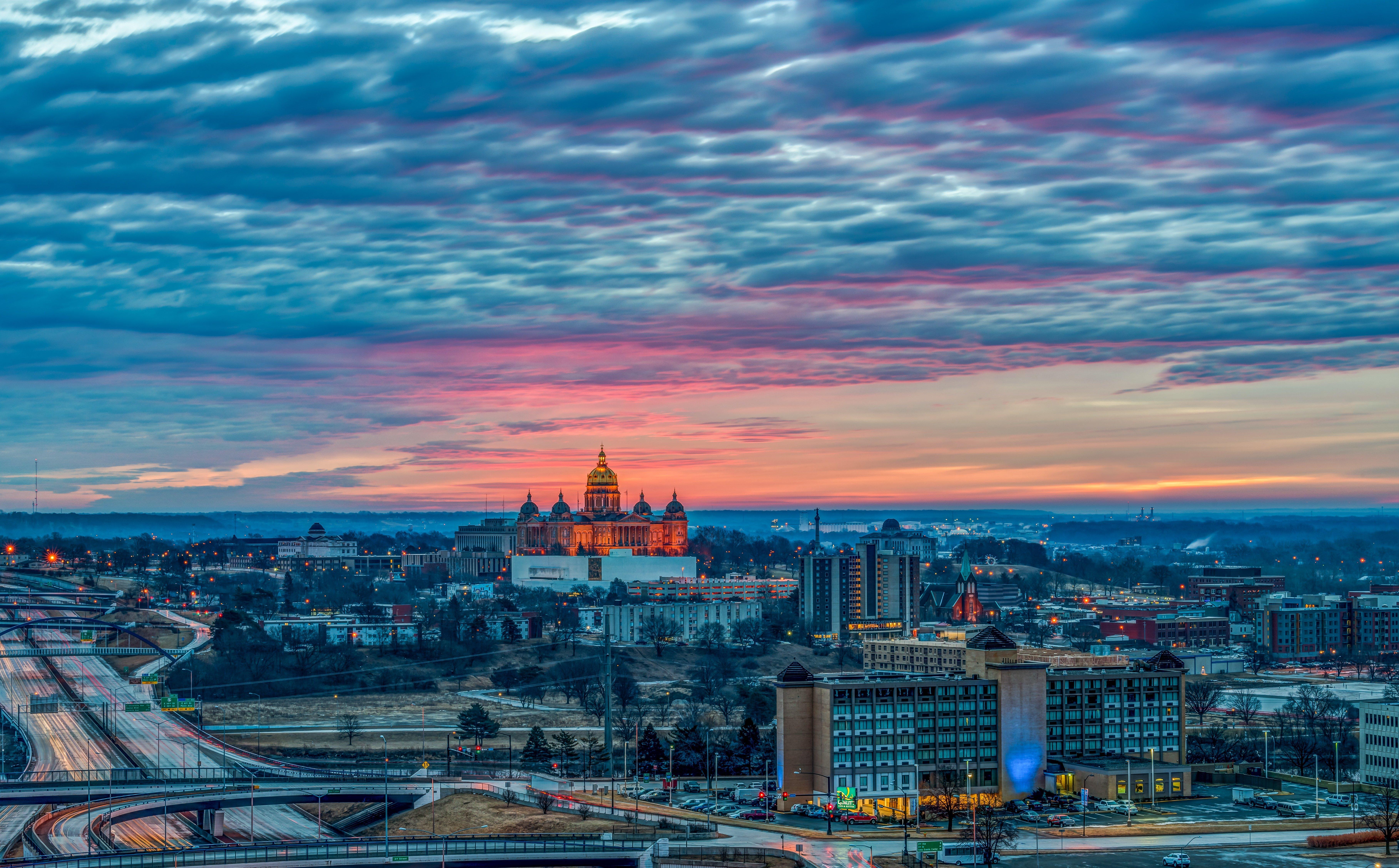 Holiday Inn Des Moines-Downtown-Mercy Campus By Ihg Exterior foto